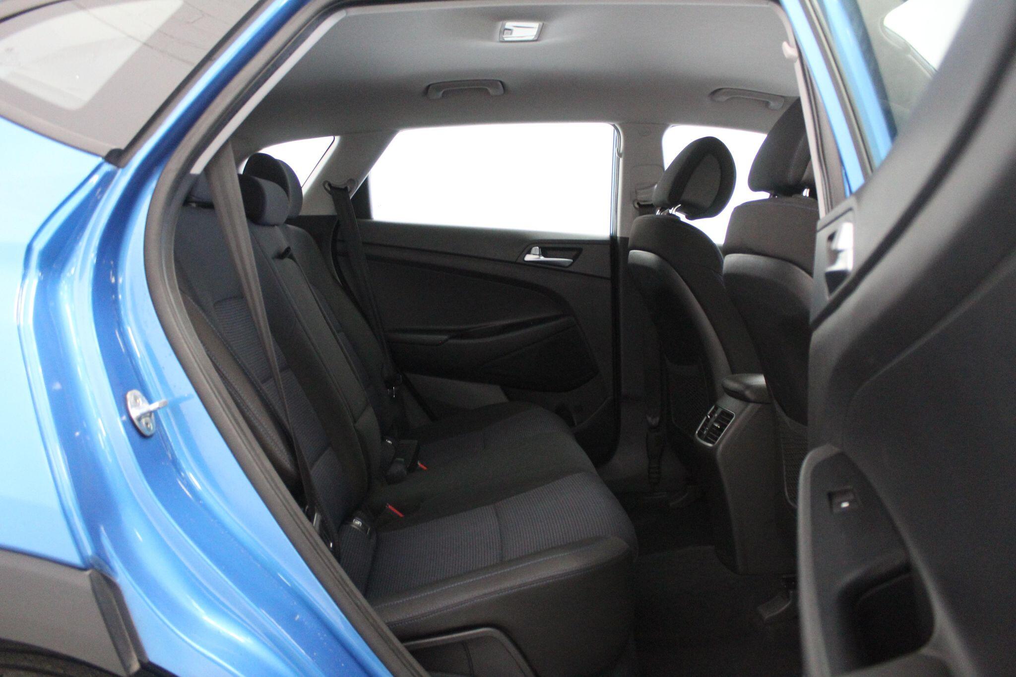 Hyundai Tucson view 50