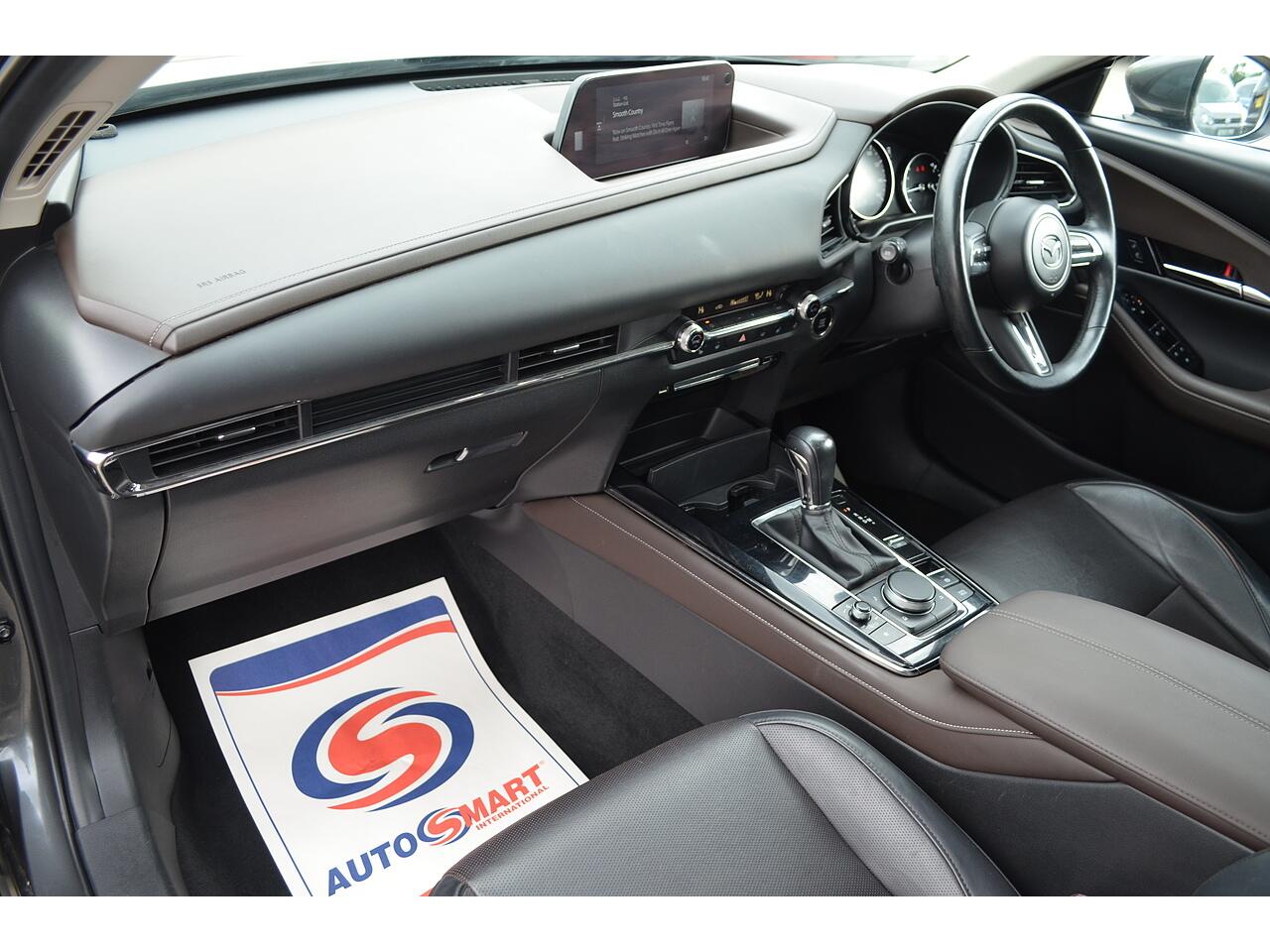 Mazda CX-30 view 14
