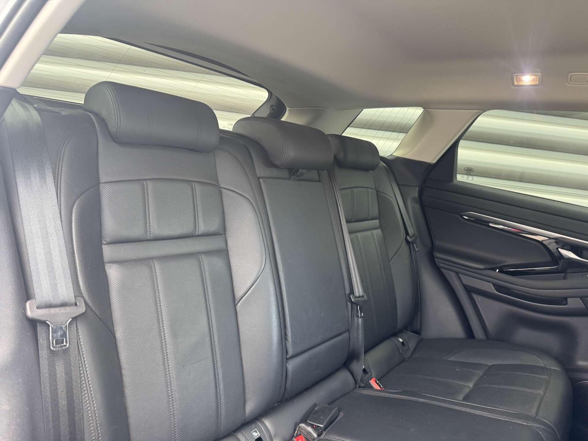 Land Rover Range Rover Evoque view 27