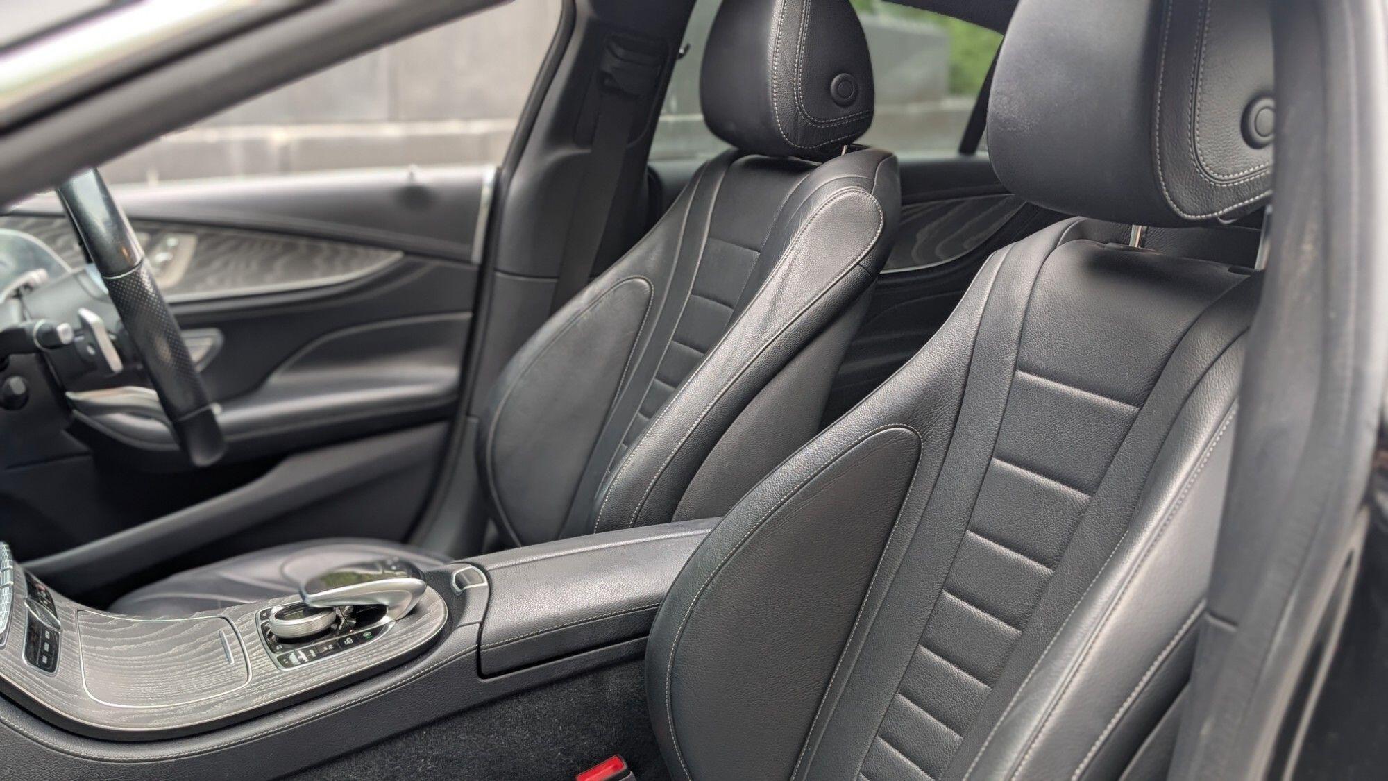 Mercedes-Benz CLS view 12