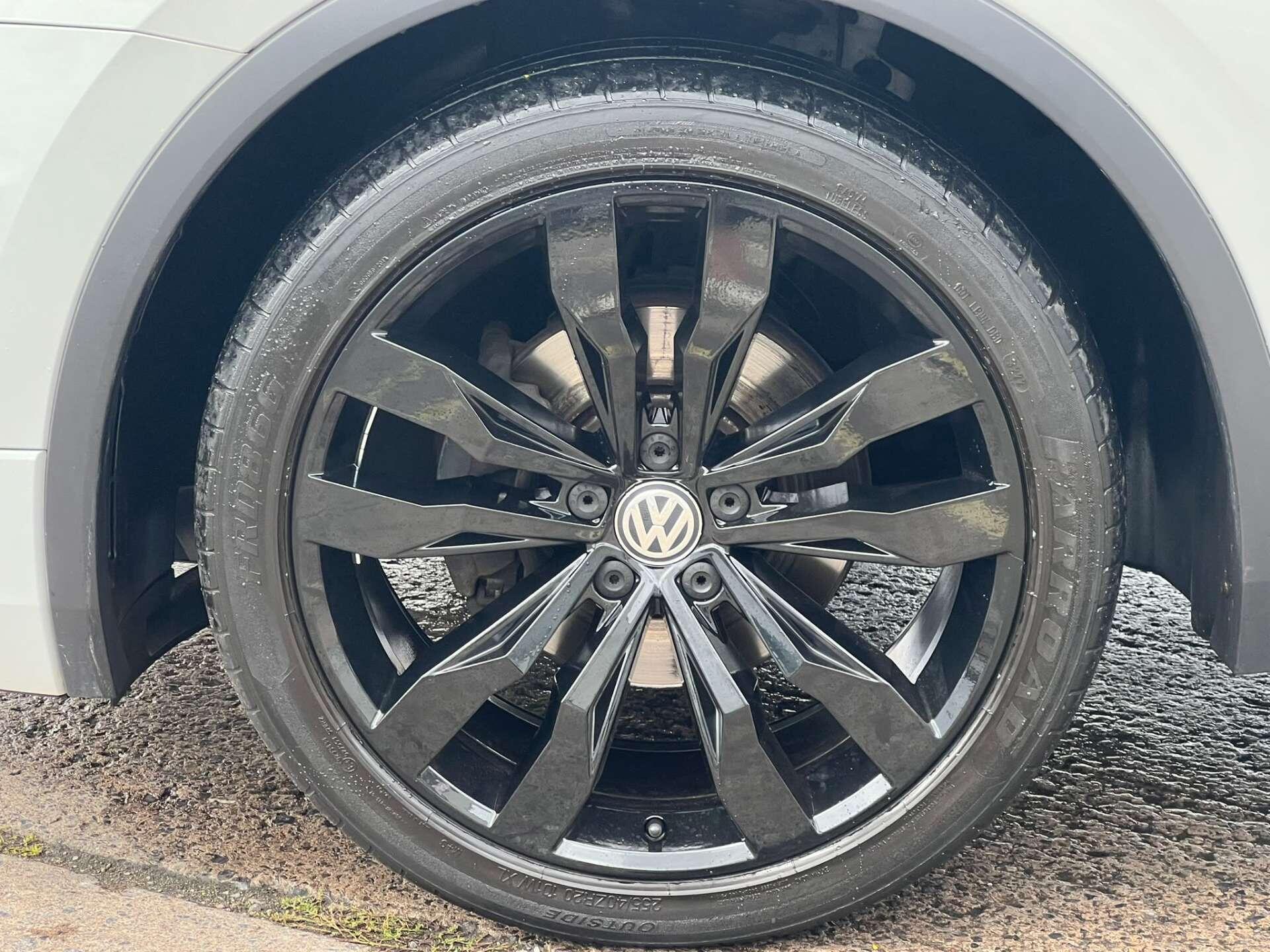 Volkswagen Tiguan view 58