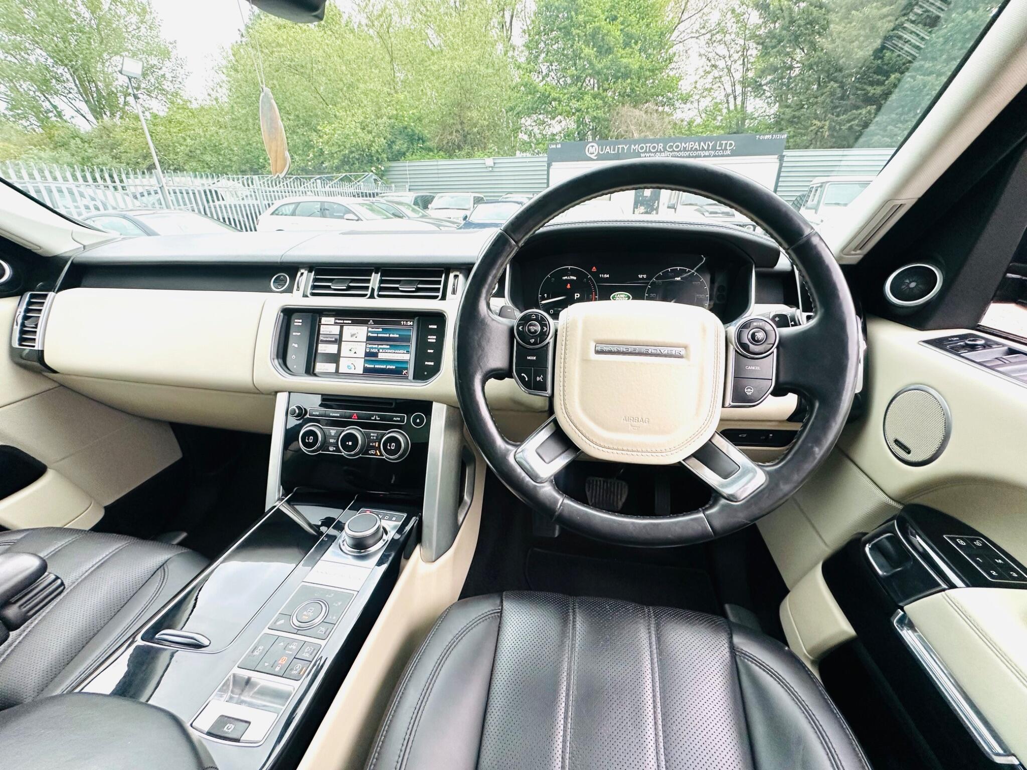 Land Rover Range Rover view 28