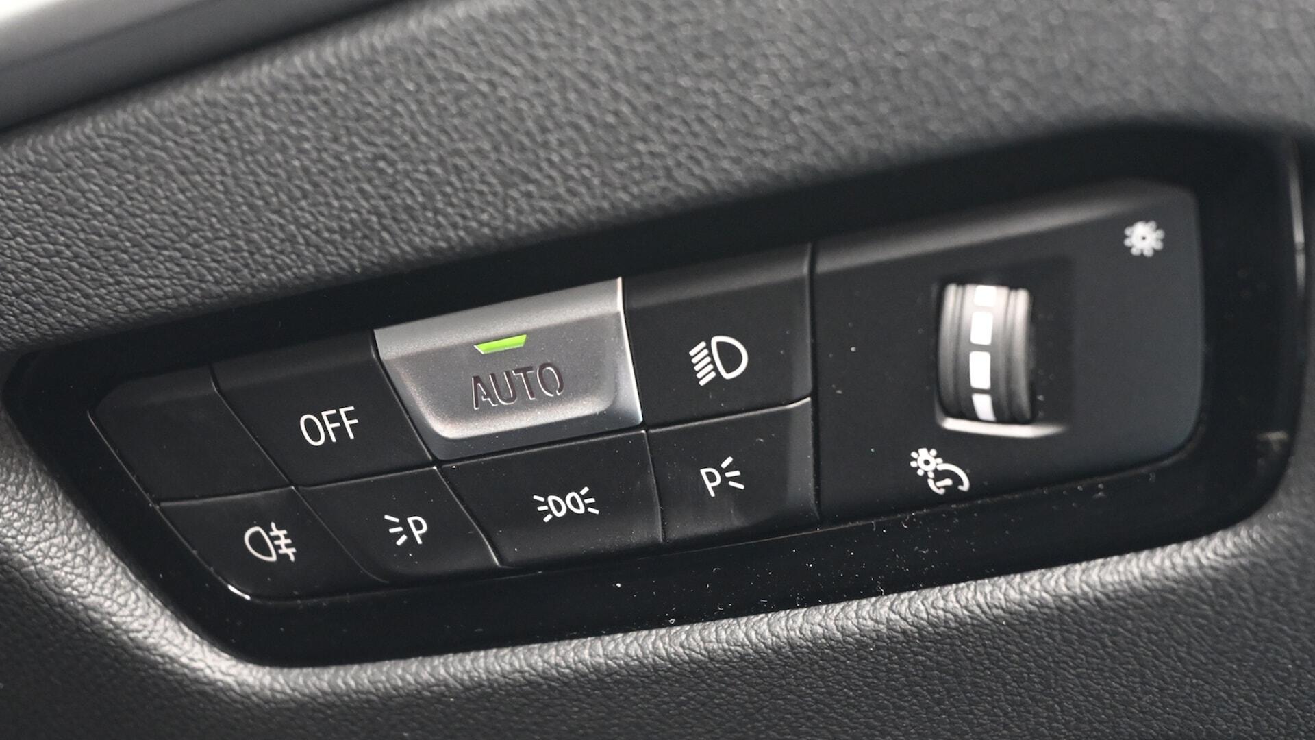 BMW 4 Series view 25