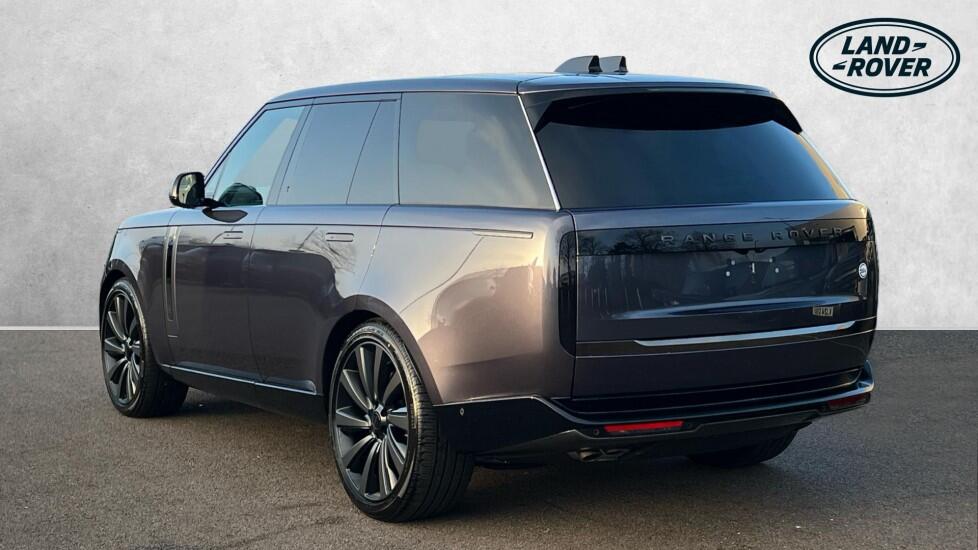 Land Rover Range Rover view 2