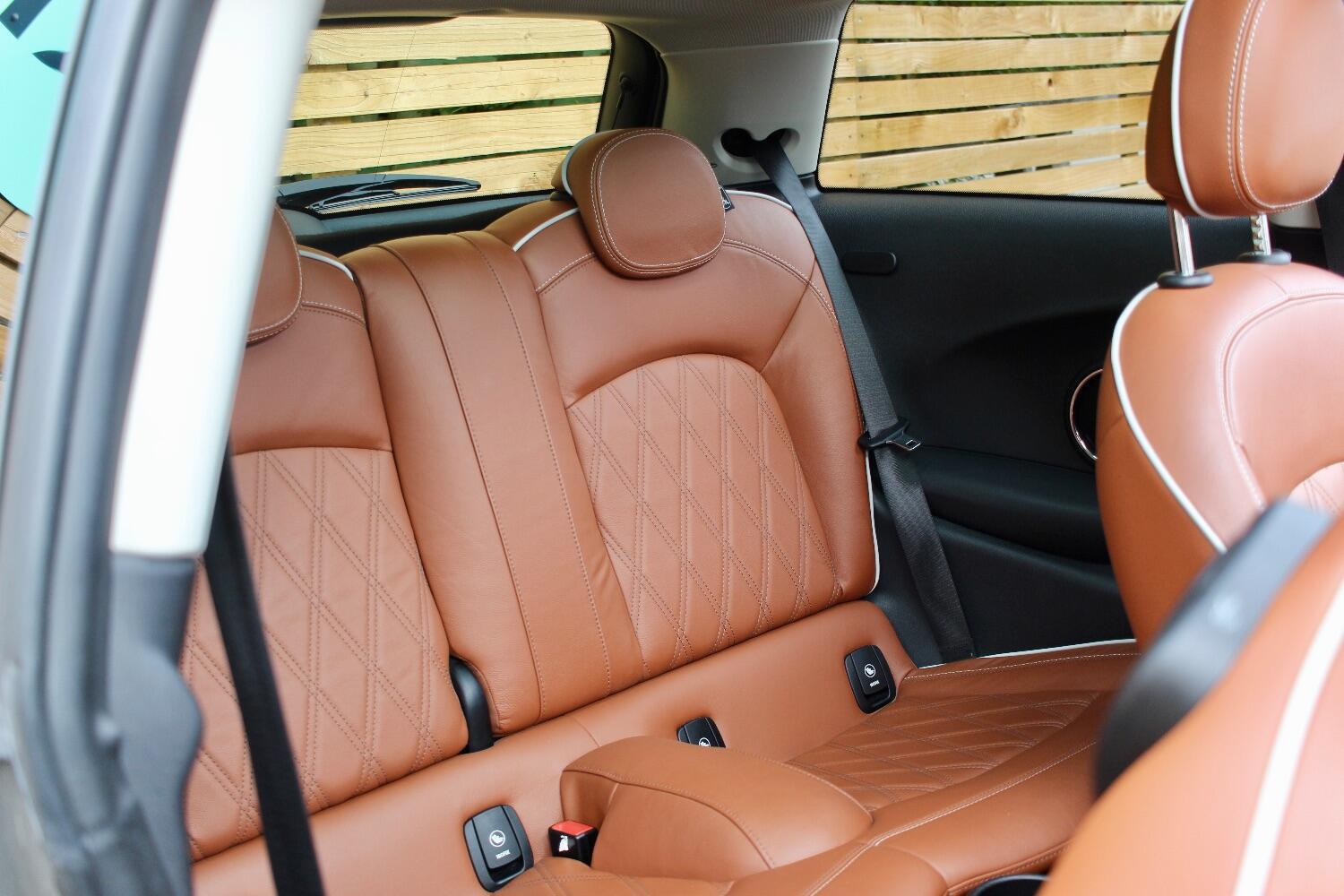 Mini Hatch view 9