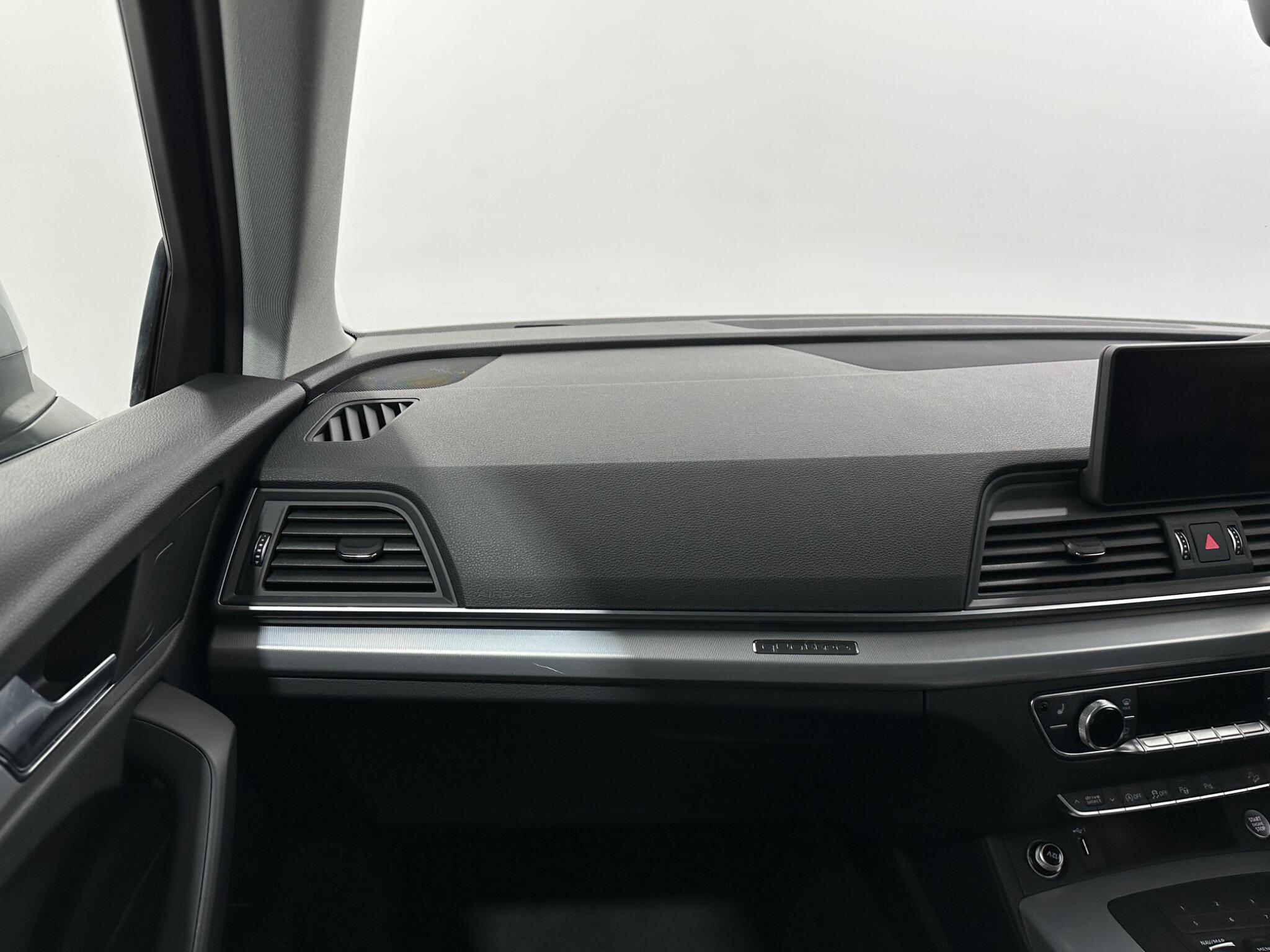 Audi Q5 view 31