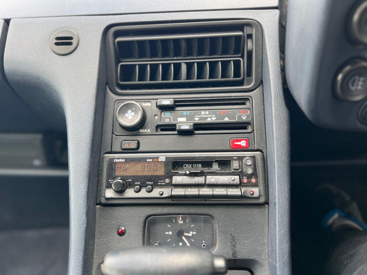 Porsche 928 view 15
