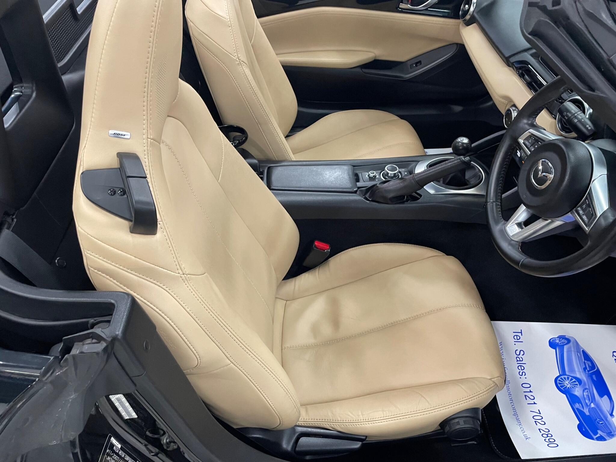 Mazda MX-5 view 13