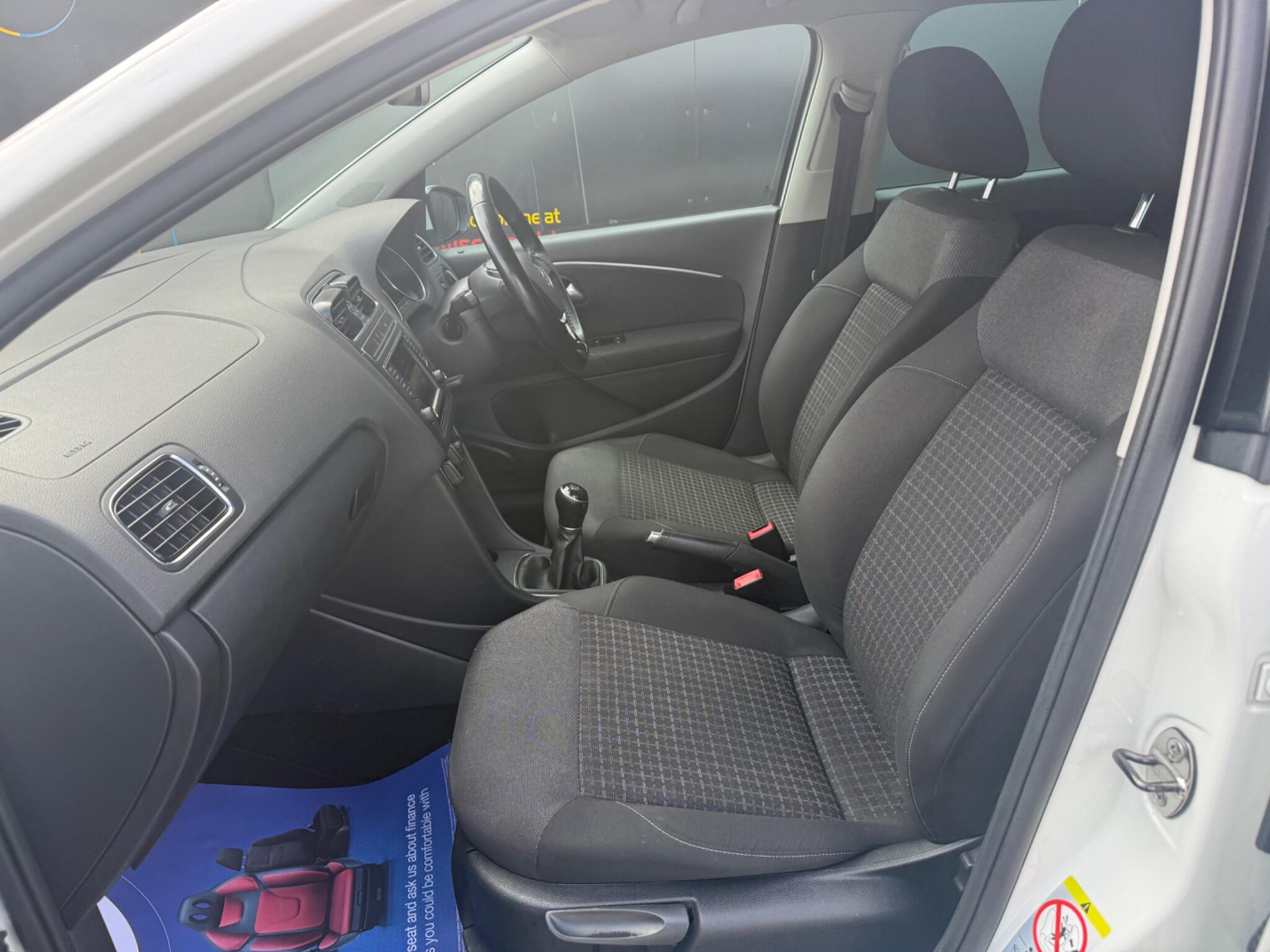 Volkswagen Polo view 21