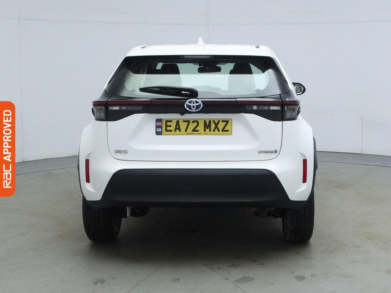 Toyota Yaris Cross view 8