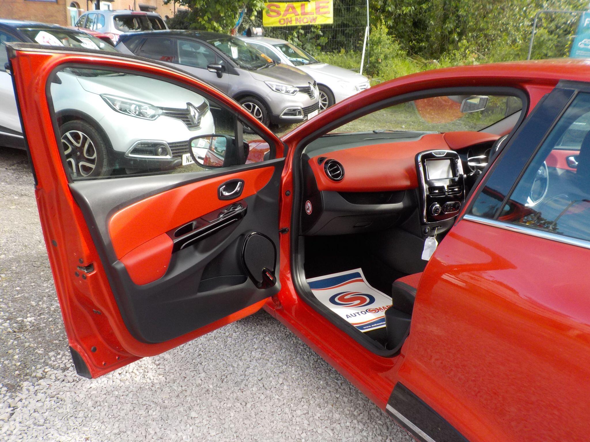 Renault Clio 1.5 dCi Dynamique S MediaNav Euro 5 (s/s) 5dr