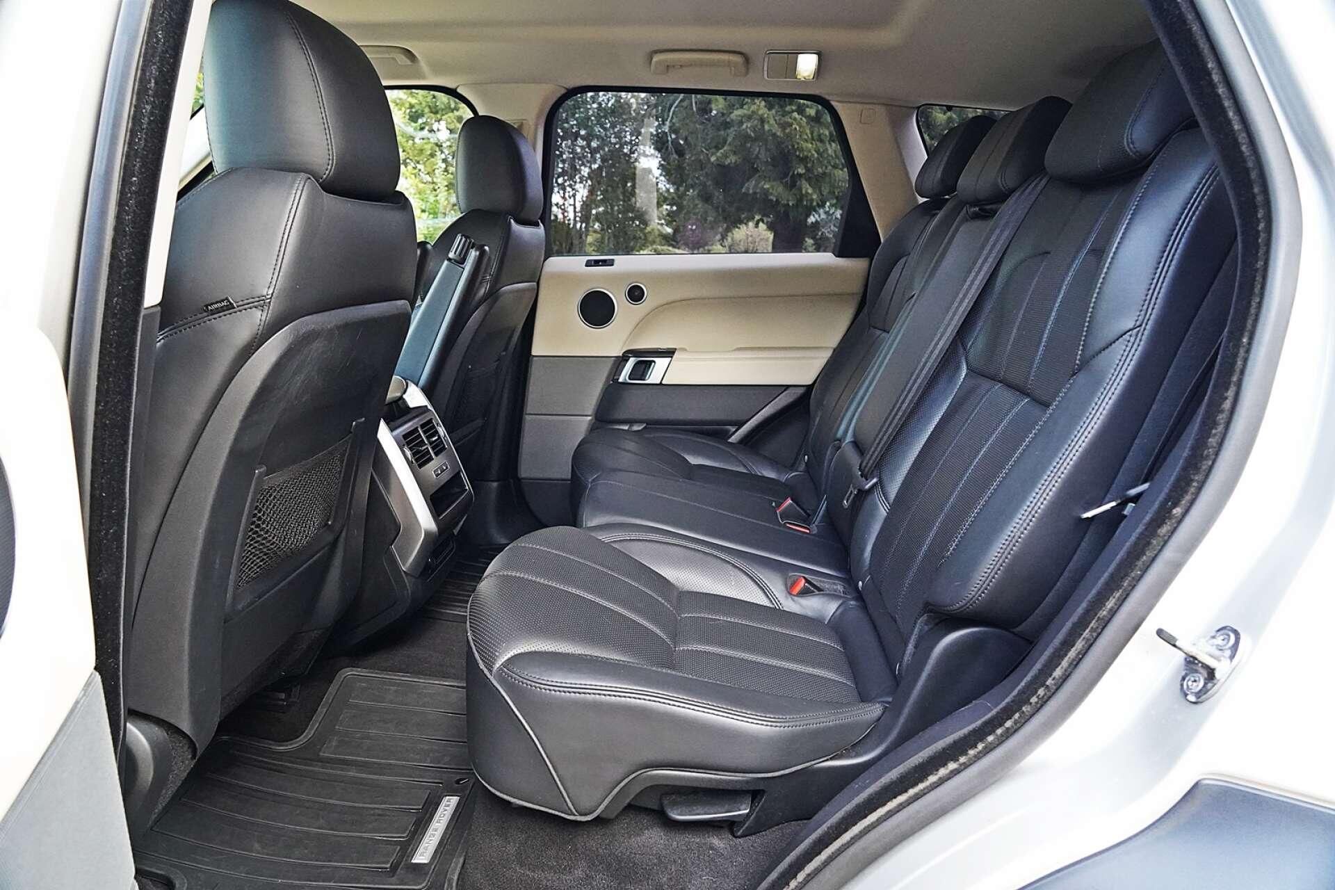 Land Rover Range Rover Sport view 13