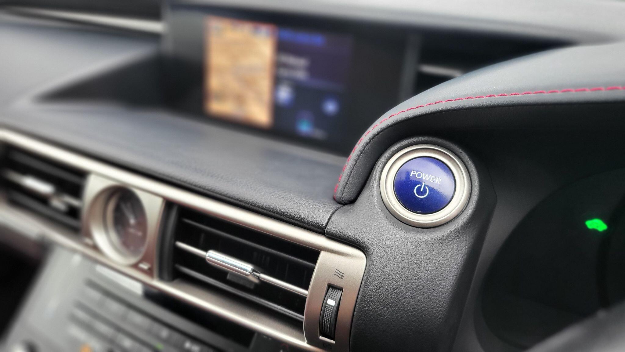 Lexus Is view 30