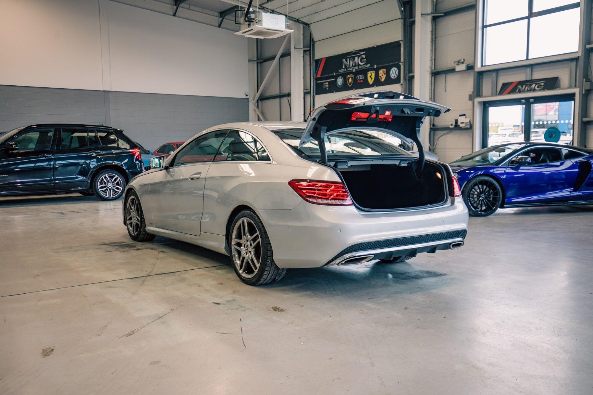 Mercedes-Benz E-Class view 29