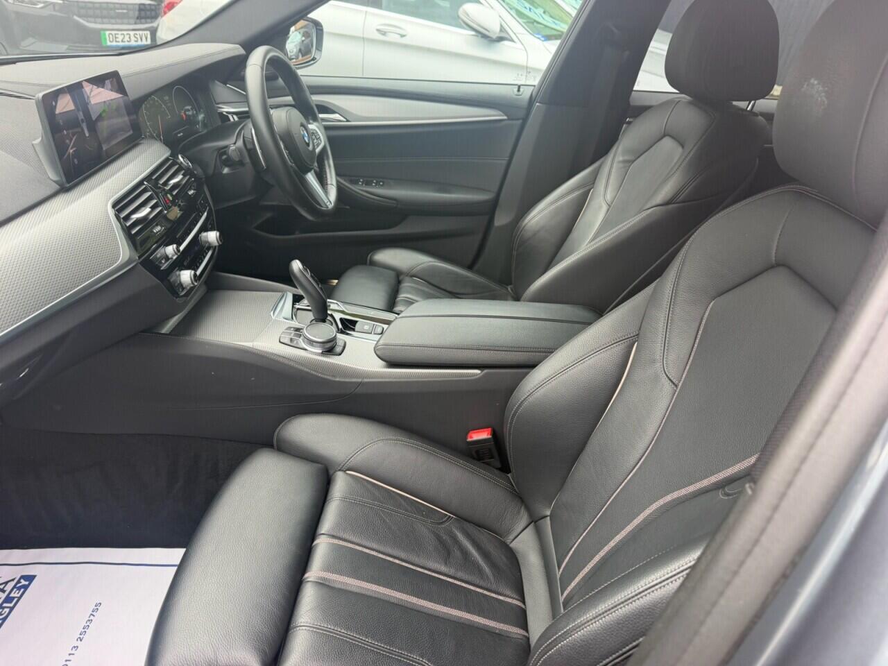 BMW 5 Series view 26