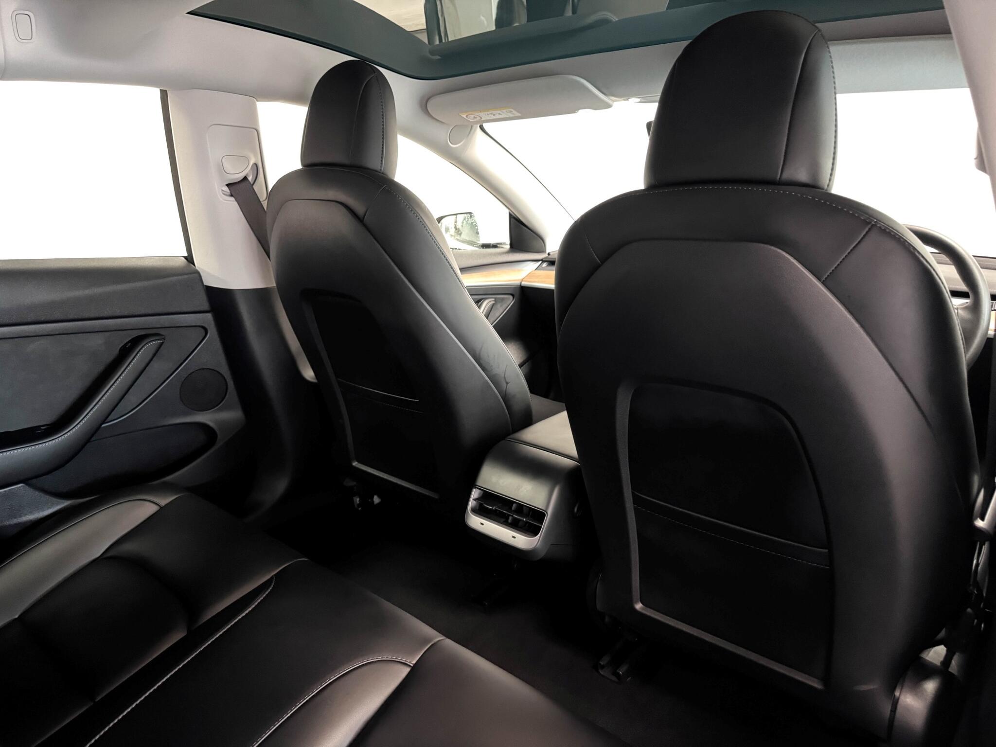 Tesla Model 3 view 19