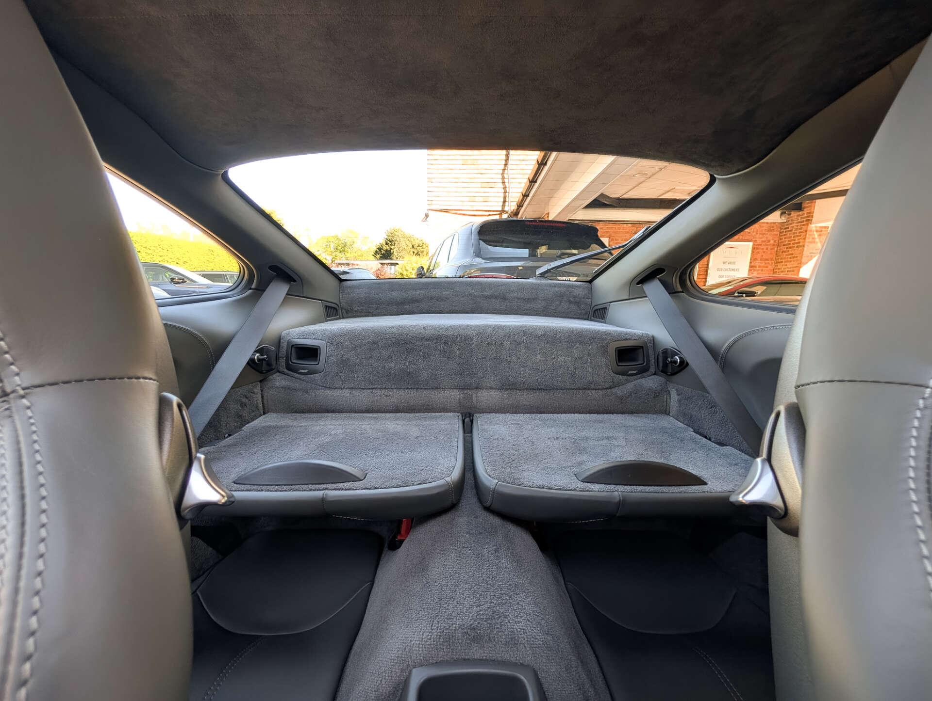 Porsche 911 view 22