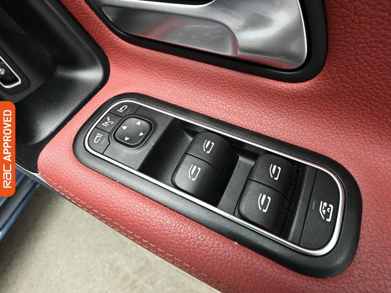 Mercedes-Benz CLA view 25