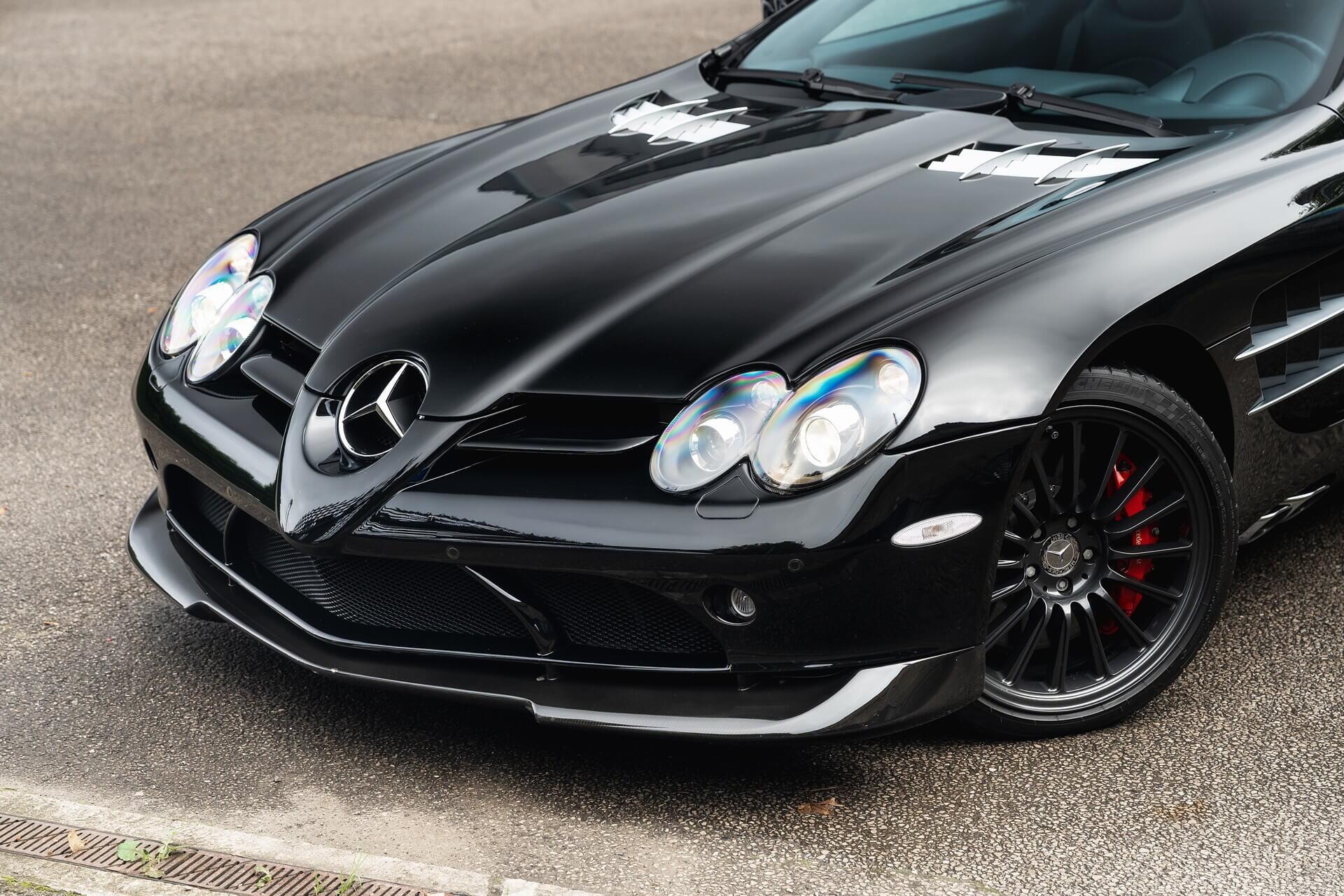 Mercedes-Benz SLR view 45