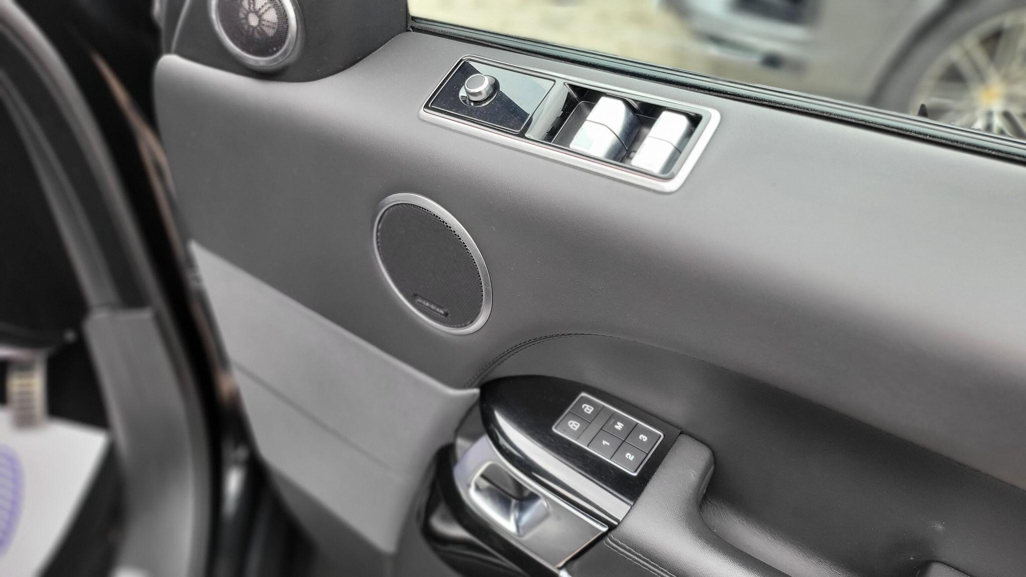 Land Rover Range Rover Sport view 22
