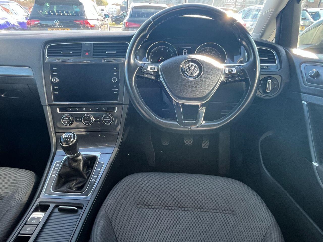 Volkswagen Golf view 16