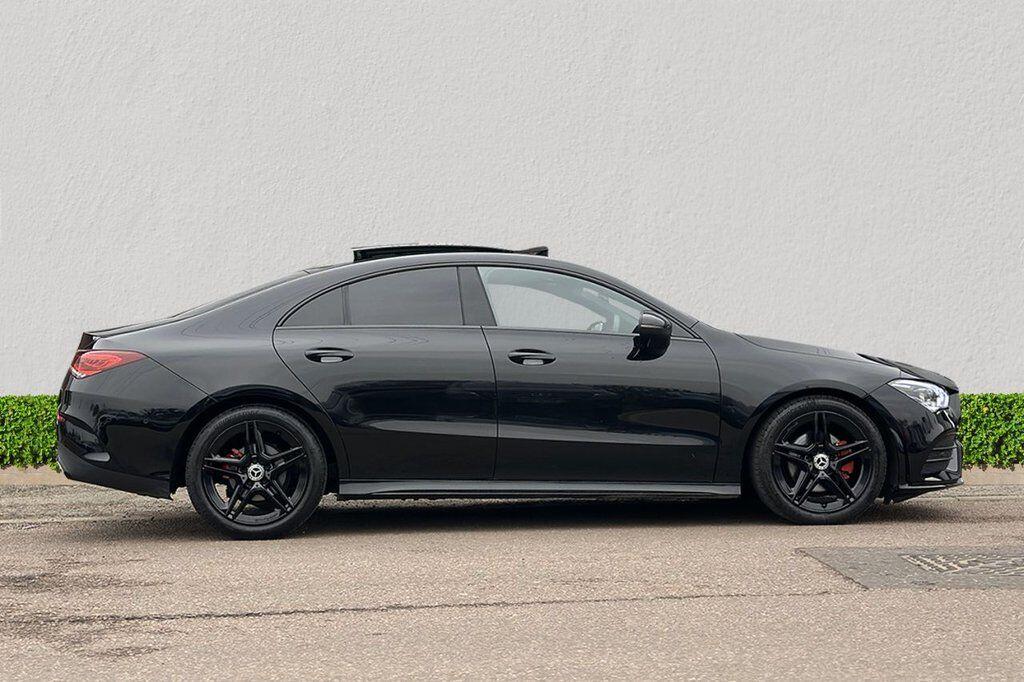 Mercedes-Benz Cla view 8