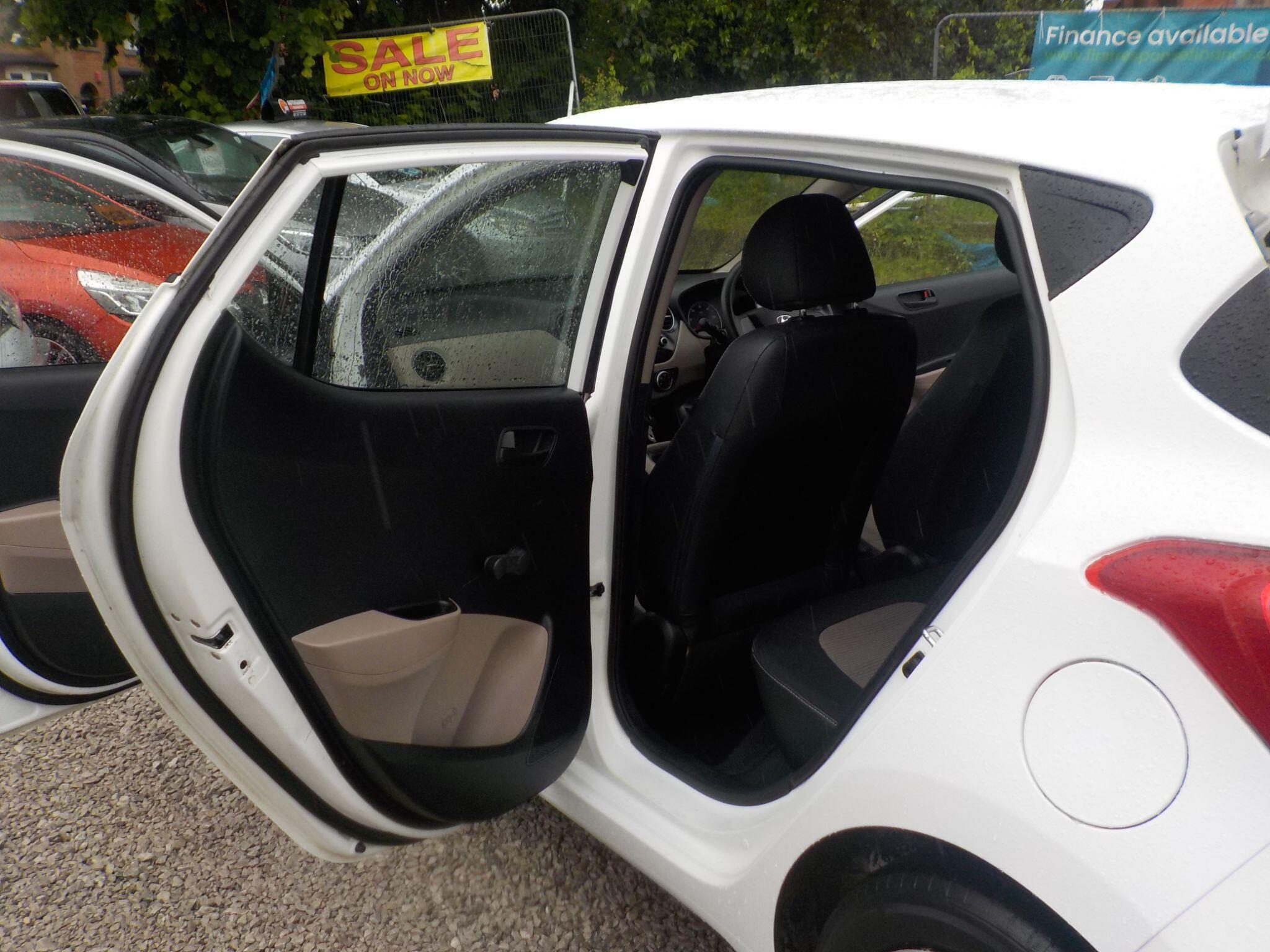 Hyundai i10 1.0 S Euro 5 5dr