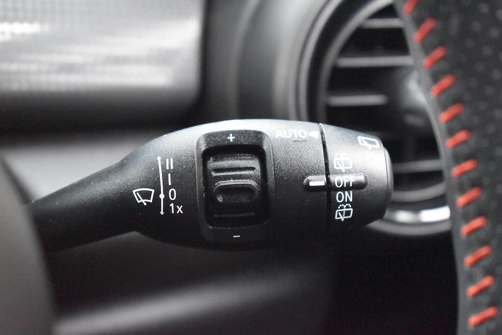 Mini Cooper view 52