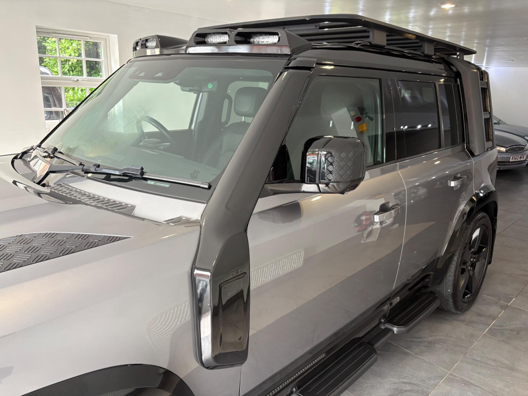 Land Rover Defender view 5