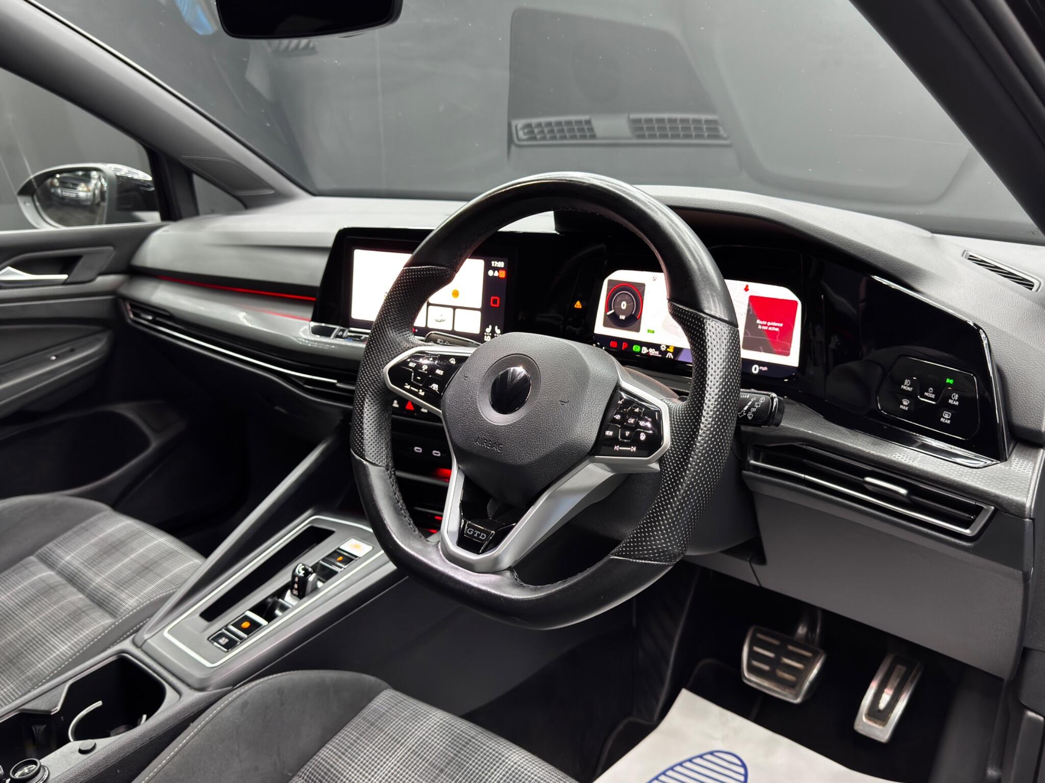 Volkswagen Golf view 9