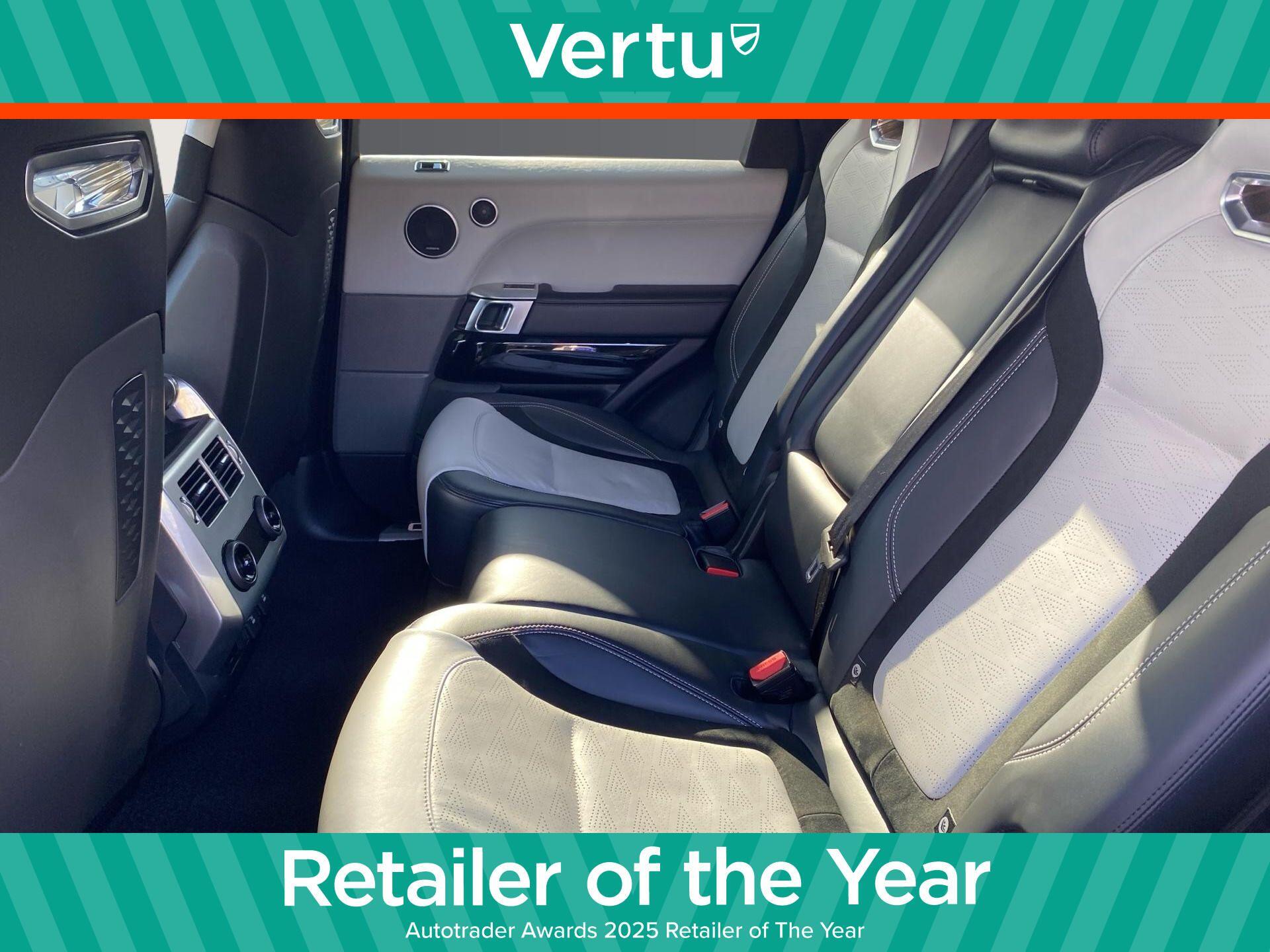 Land Rover Range Rover Sport view 4