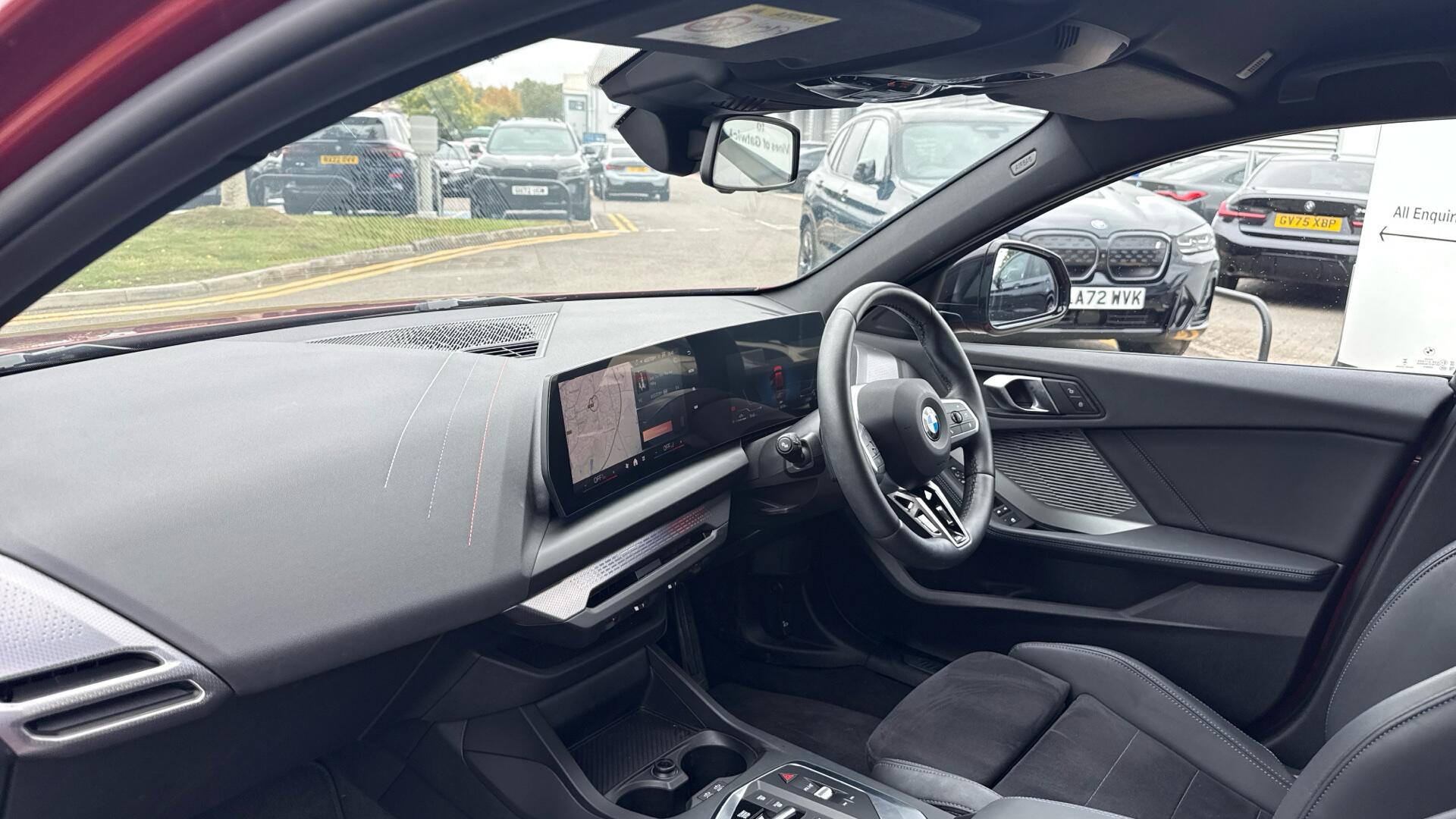 BMW 1 Series view 7