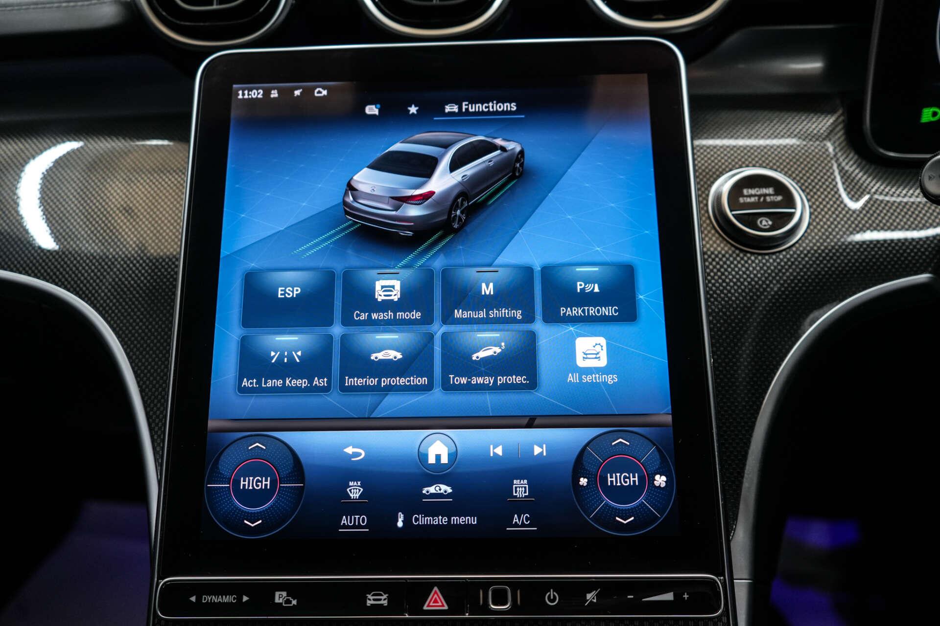 Mercedes-Benz C-Class view 34