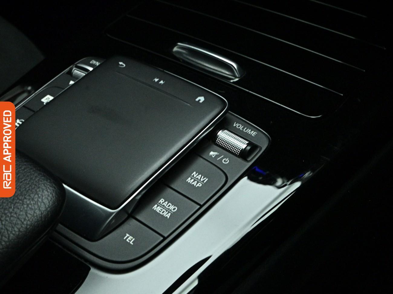 Mercedes-Benz Cla view 16
