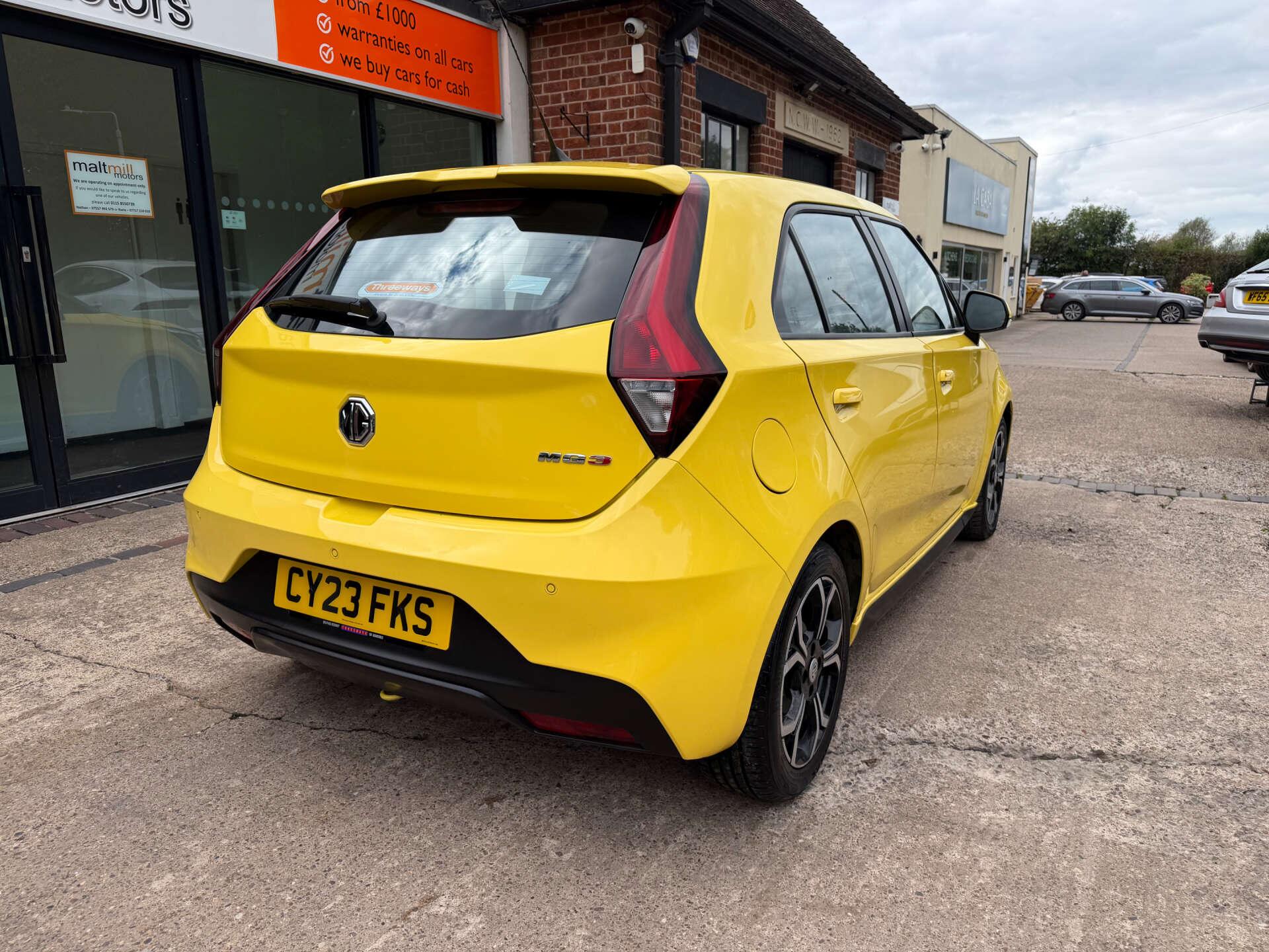 MG MG3 view 13