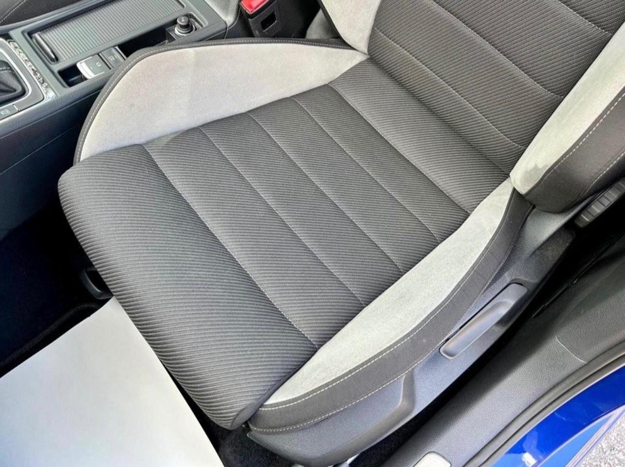 Volkswagen Golf view 14