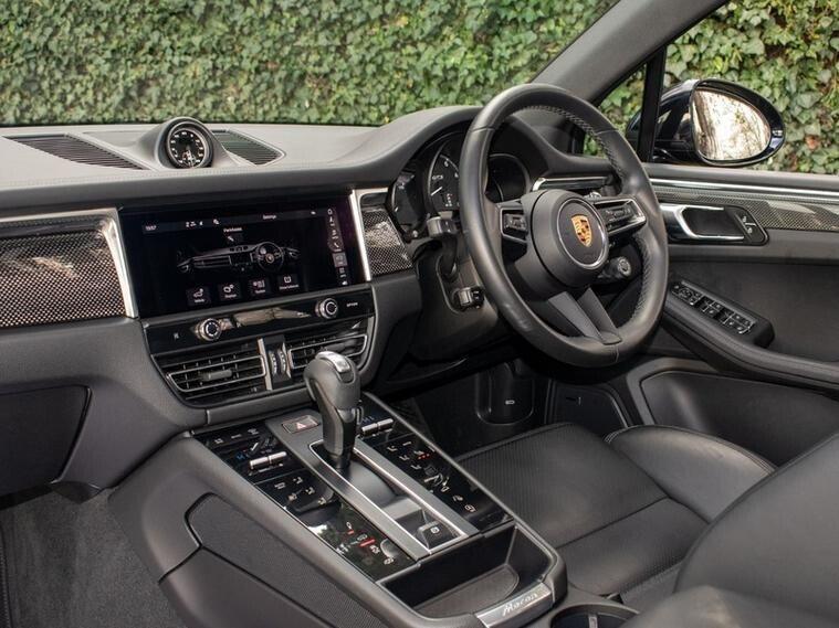 Porsche Macan view 5