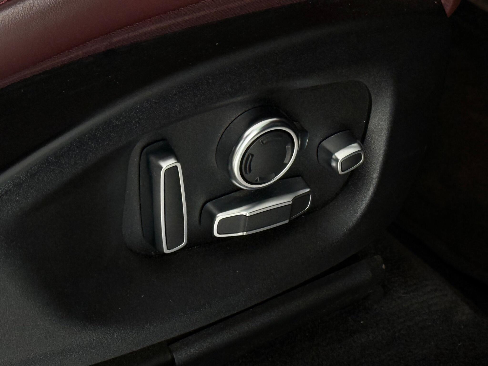 Jaguar E-Pace view 23