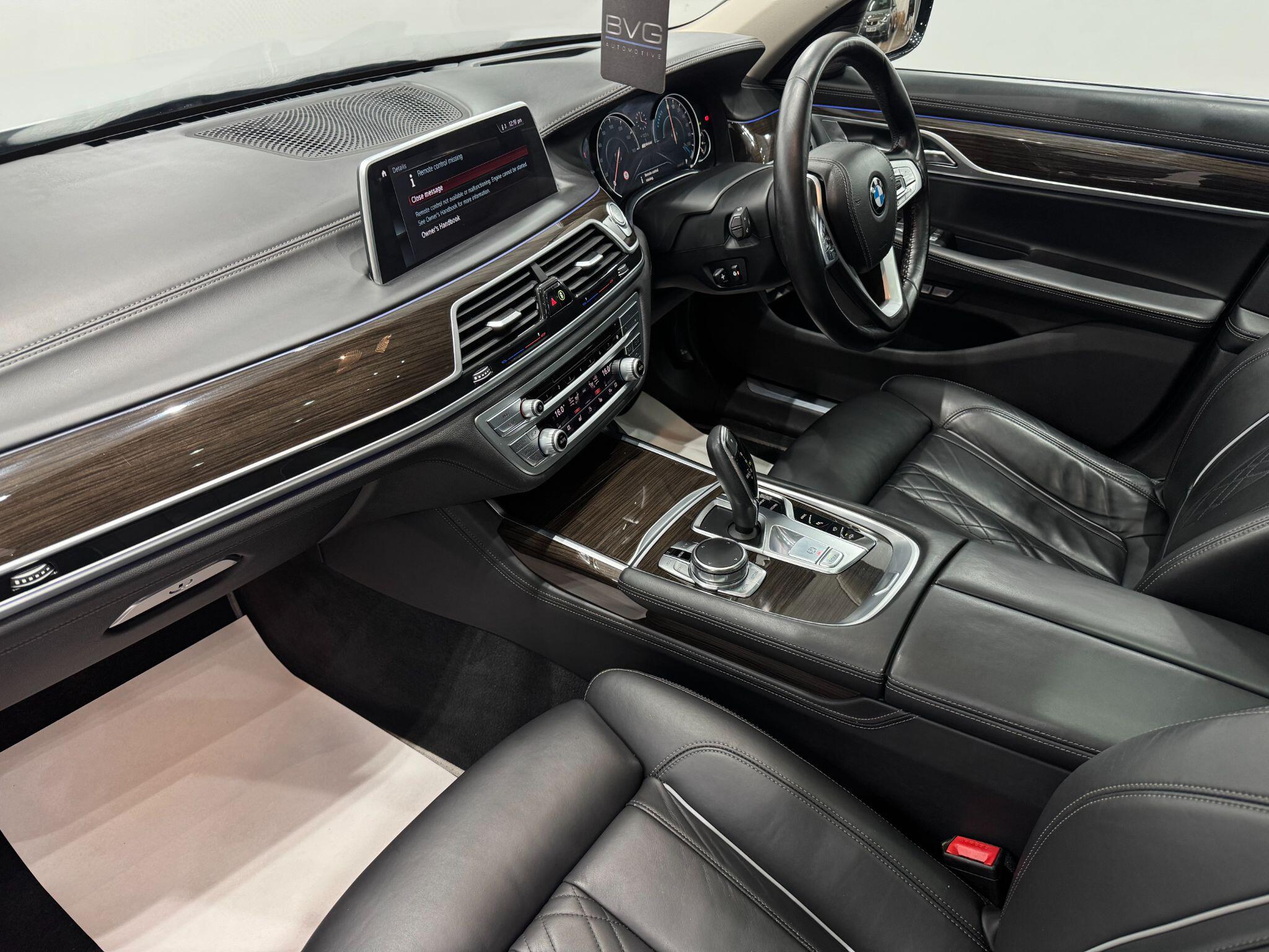 BMW 7 Series view 68