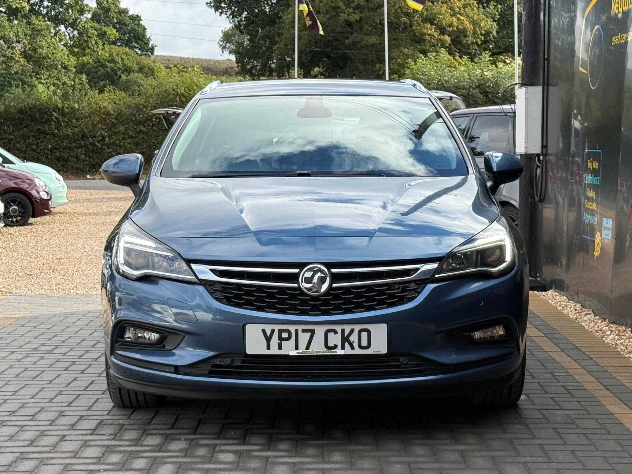 Vauxhall Astra view 10