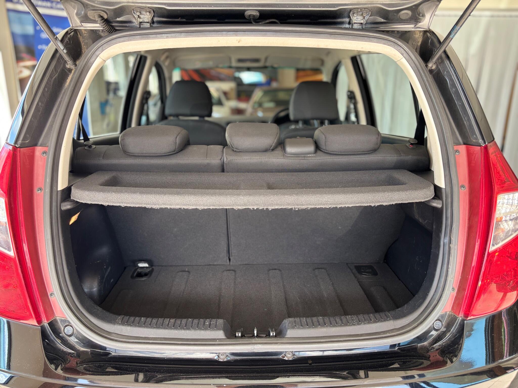 Hyundai I10 view 19
