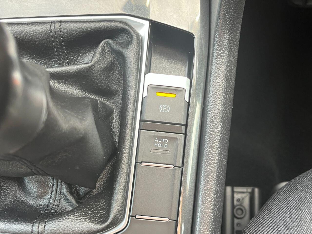 Volkswagen Tiguan view 21