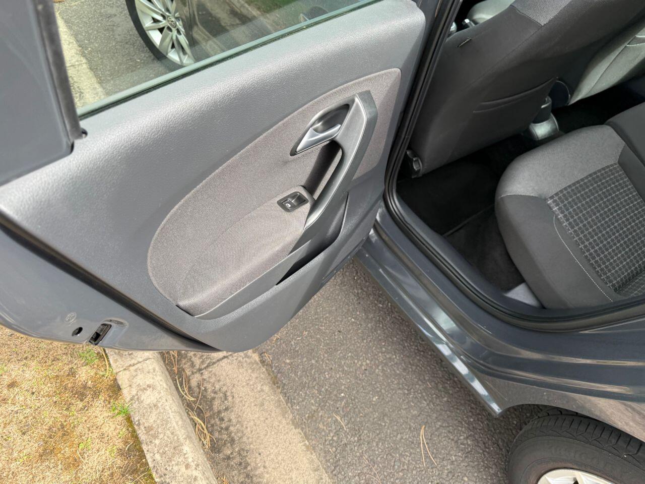 Volkswagen Polo view 36