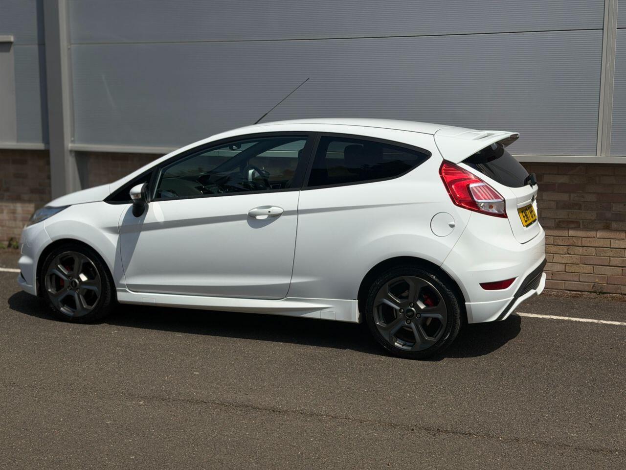 Ford Fiesta view 21