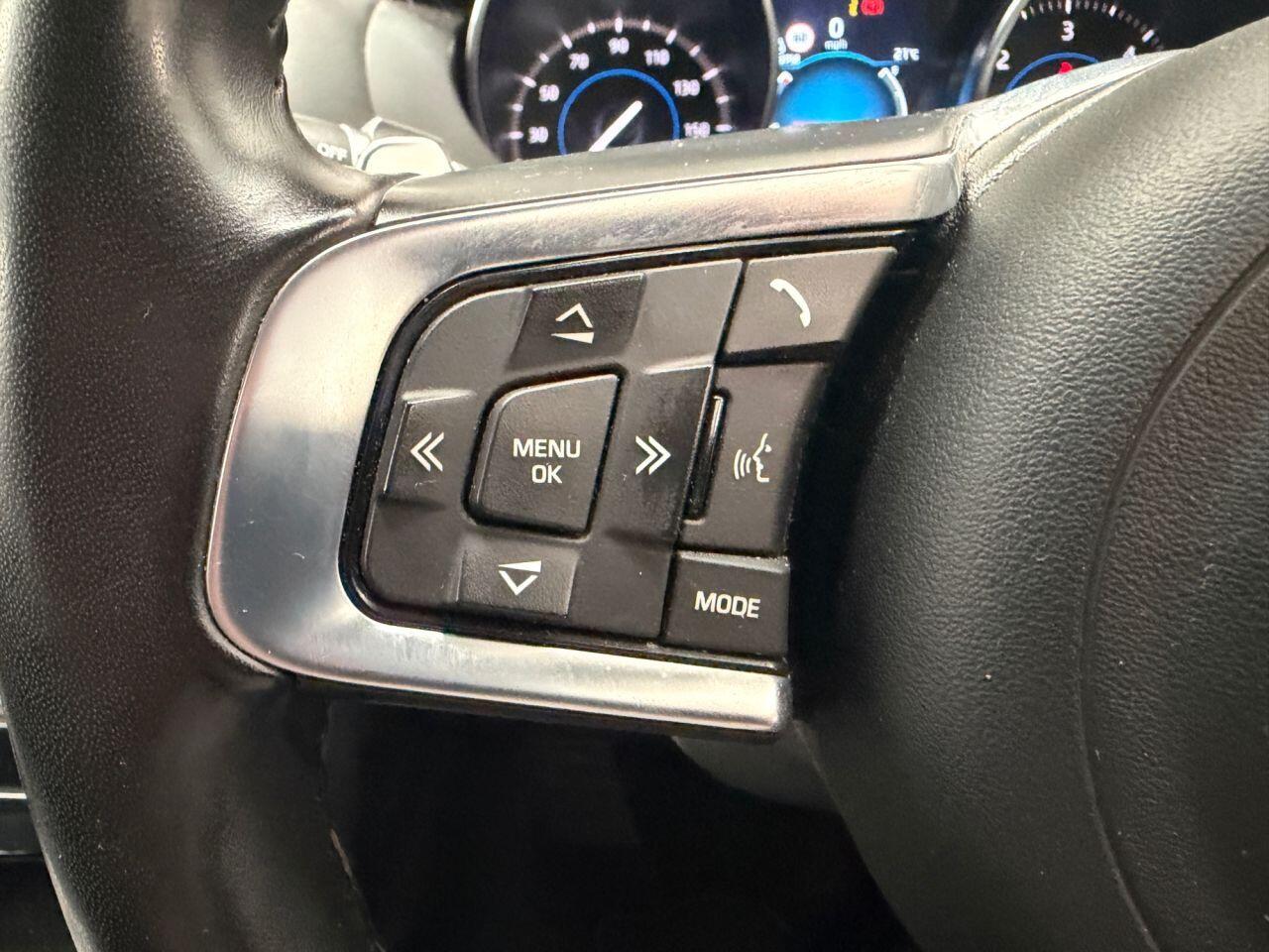 Jaguar F-Pace view 40