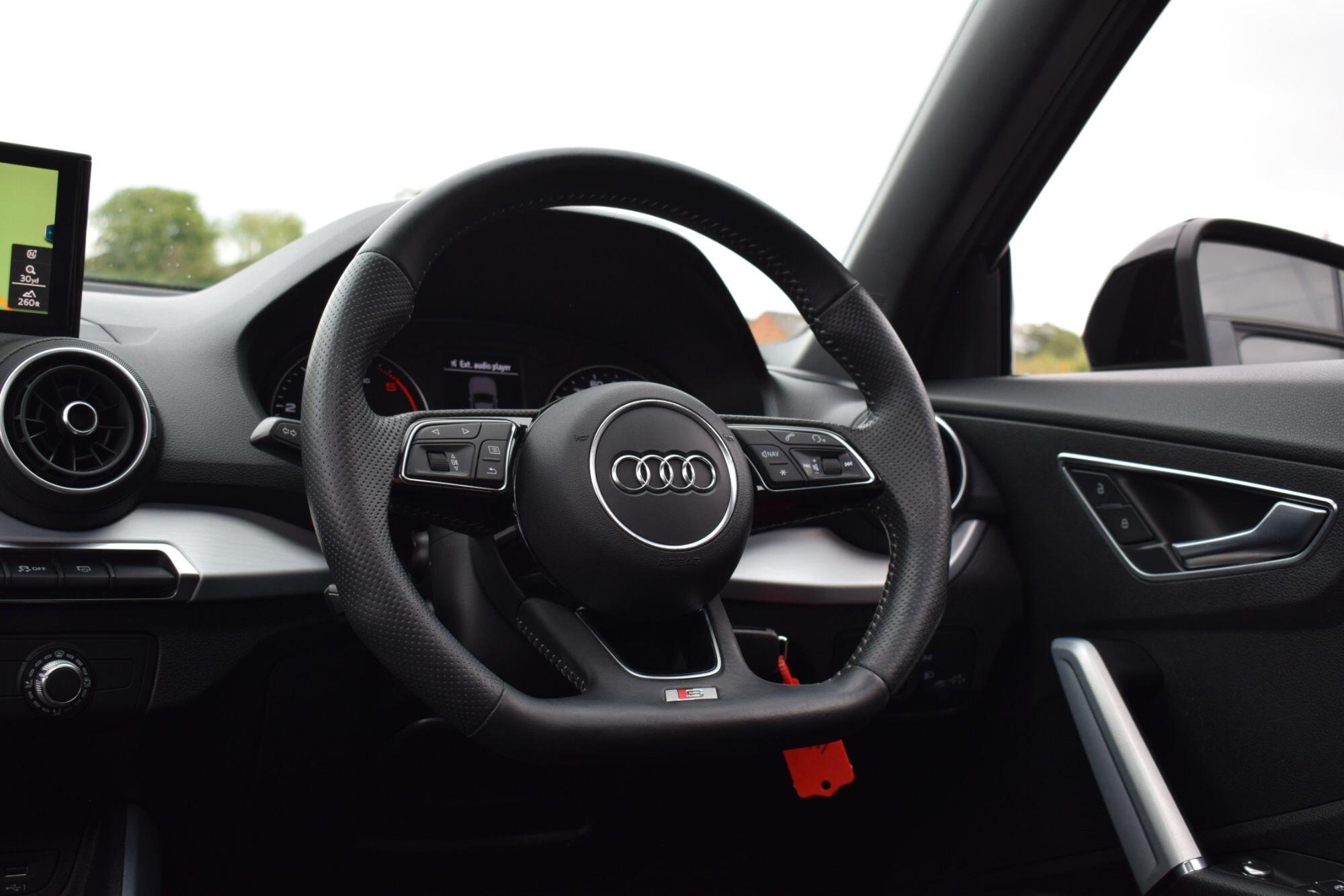 Audi Q2 view 19