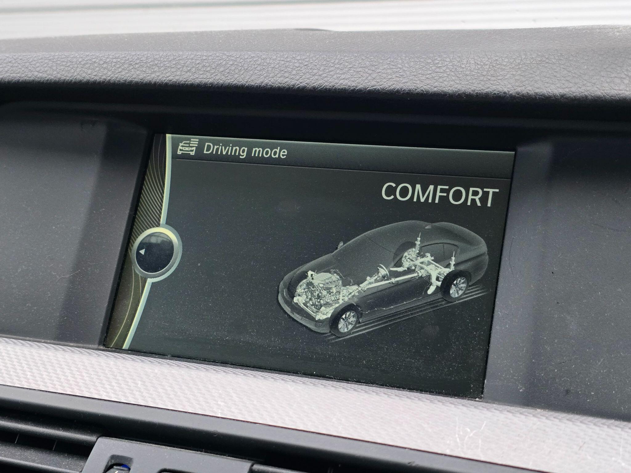 BMW 5 Series view 21
