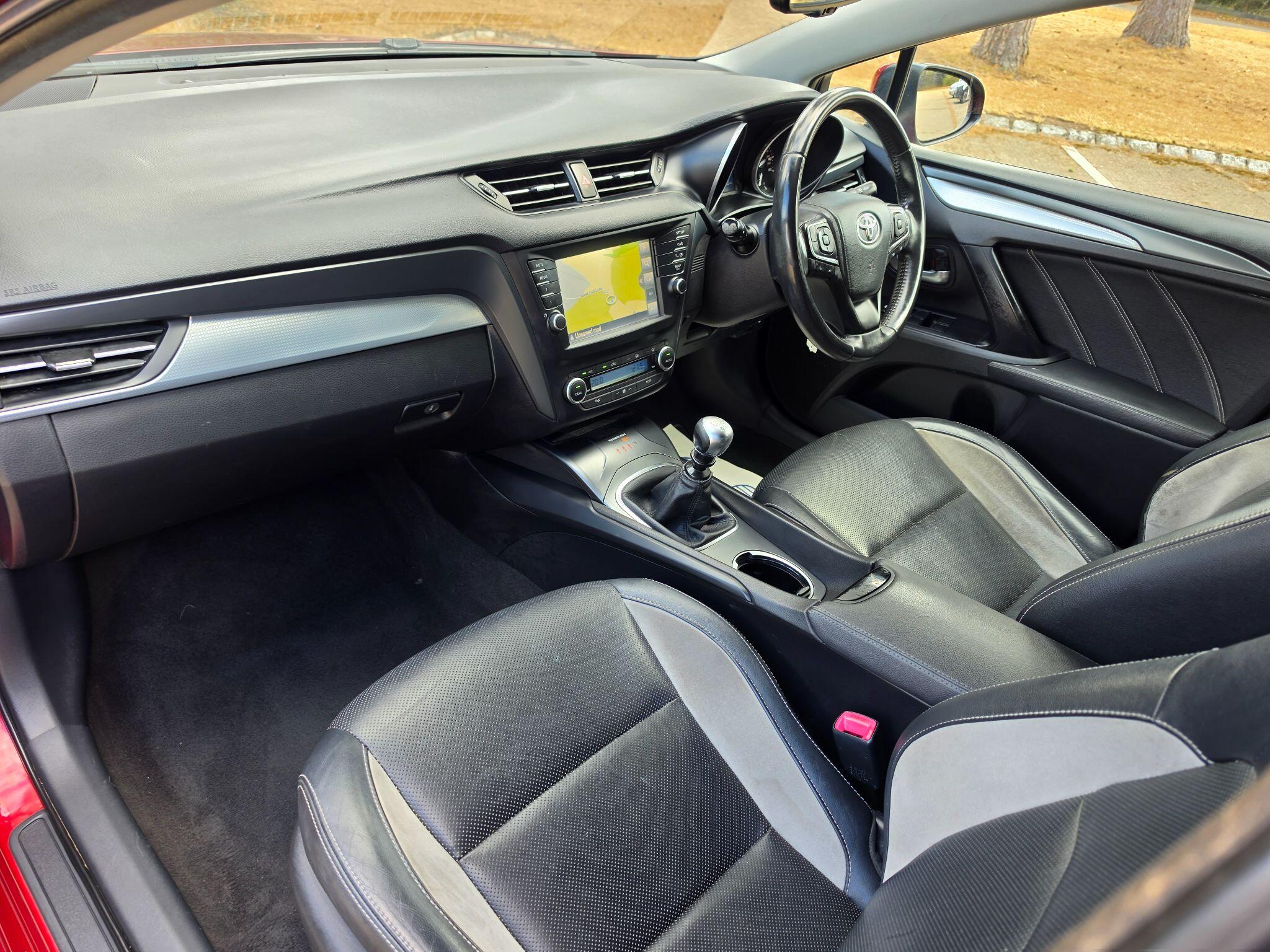 Toyota Avensis view 26