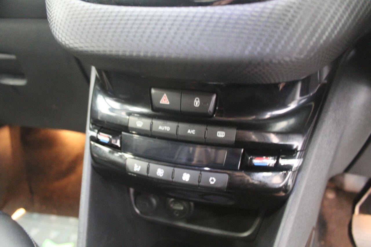 Peugeot 2008 view 39