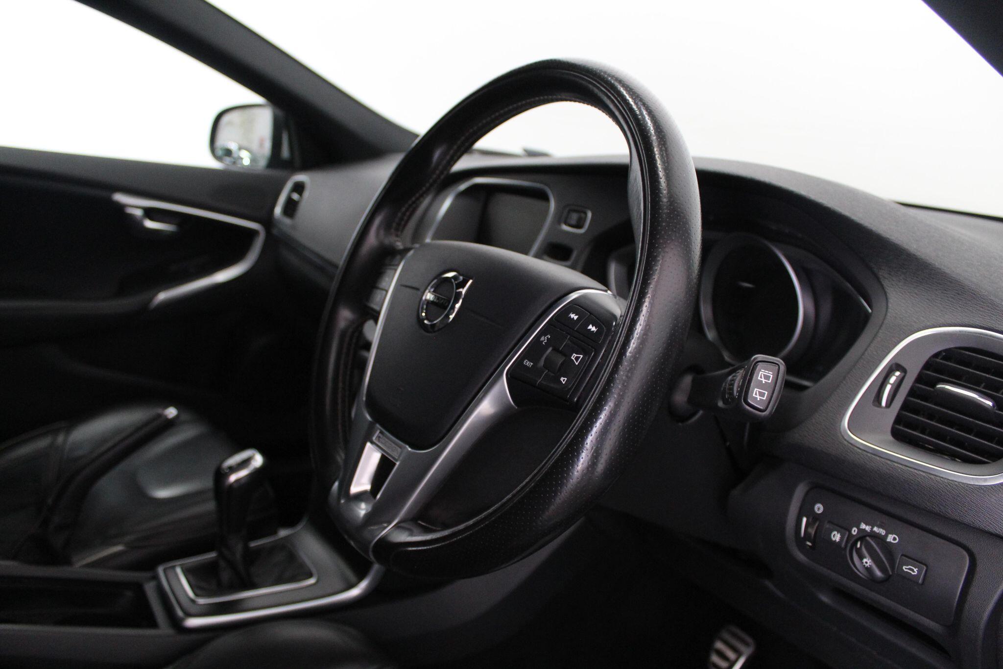 Volvo V40 view 46